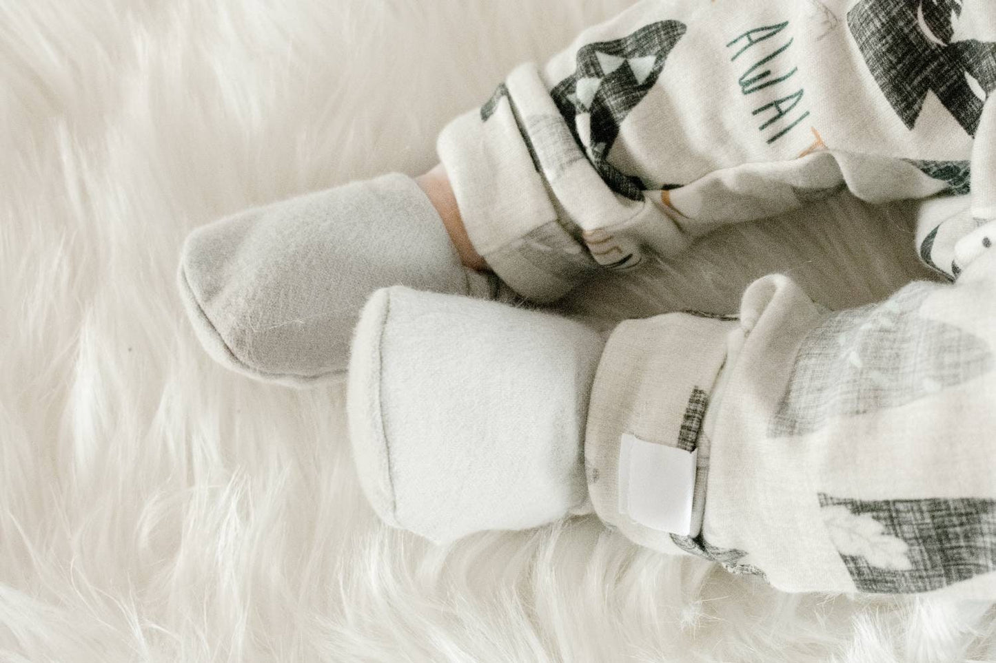 Grey Baby Booties, Baby Gifts, Gray Baby Crib Shoes, Grey Baby Moccs, Gray Baby Shoes, Grey Baby Shoes, Grey Baby Slippers, Gray Slippers